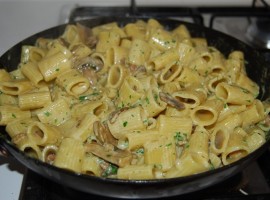 Pasta funghi e zafferano