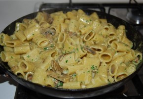 Pasta funghi e zafferano