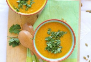 Zuppa di carote e coriandolo