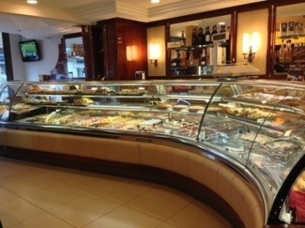 Mancini Palace Caffè, bancone pasticceria