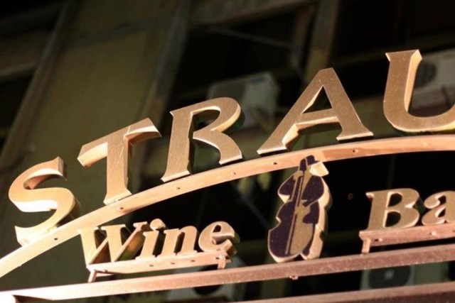 Strauss Winebar
