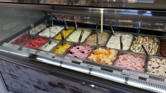 Officina del gelato - vetrina