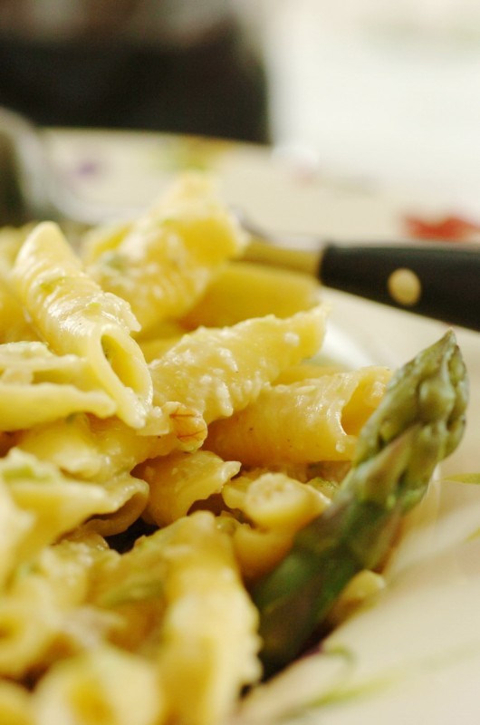 Garganelli asparagi e noci